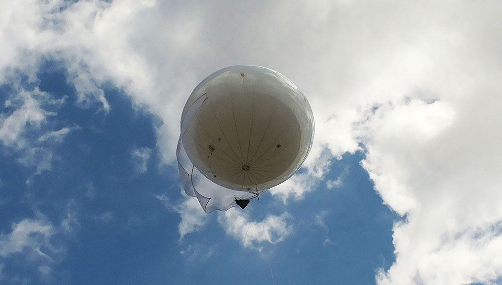 aerostat-in-flight